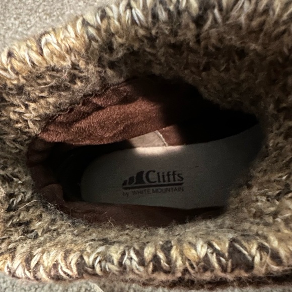 Cliffs by White Mountain Duena Lace Up Ankle Boots for Women, Size 9M - Picture 4 of 6